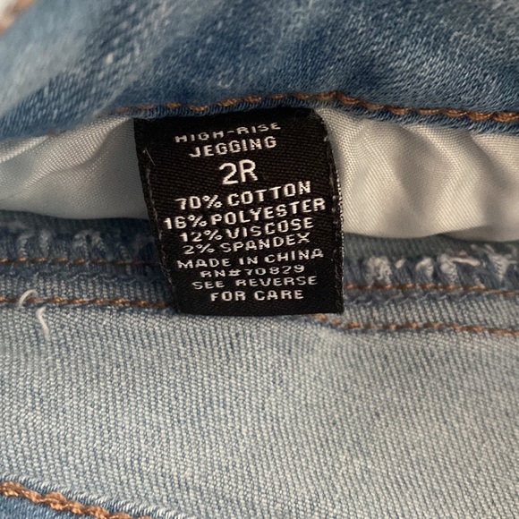 Rue 21 high rise Jegging. - Picture 2 of 4